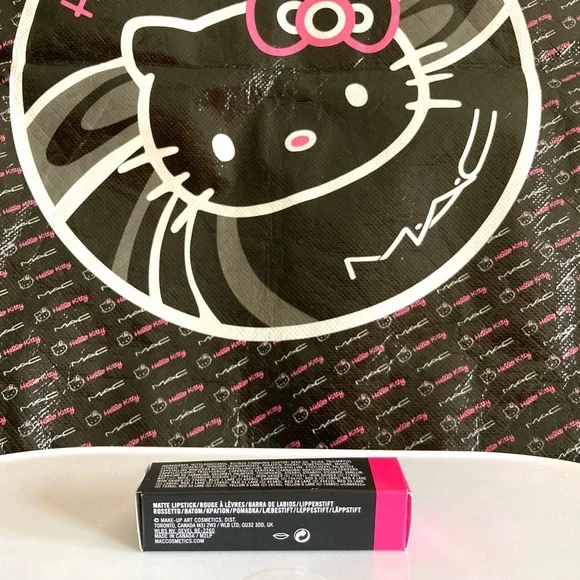 💄HP!💄LAST ONE! MAC Matte Lipstick Candy Yum Yum - Picture 10 of 11